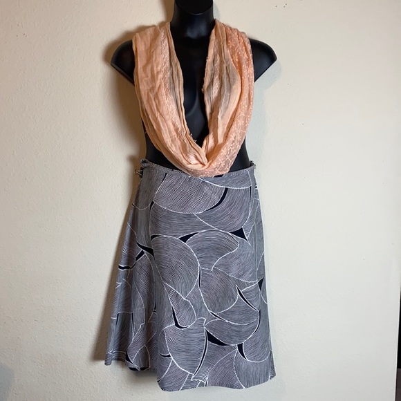 New York & Company Dresses & Skirts - 🖤New York & Co Midi-Skirt🖤